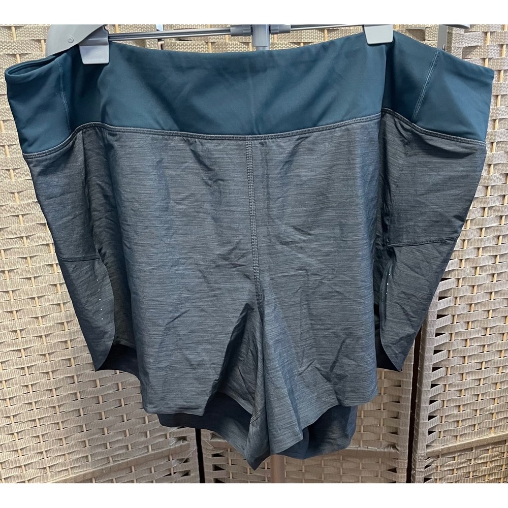Athleta Run With It Textured 3.5 Inch Running Shorts Teal Charcoal 3X